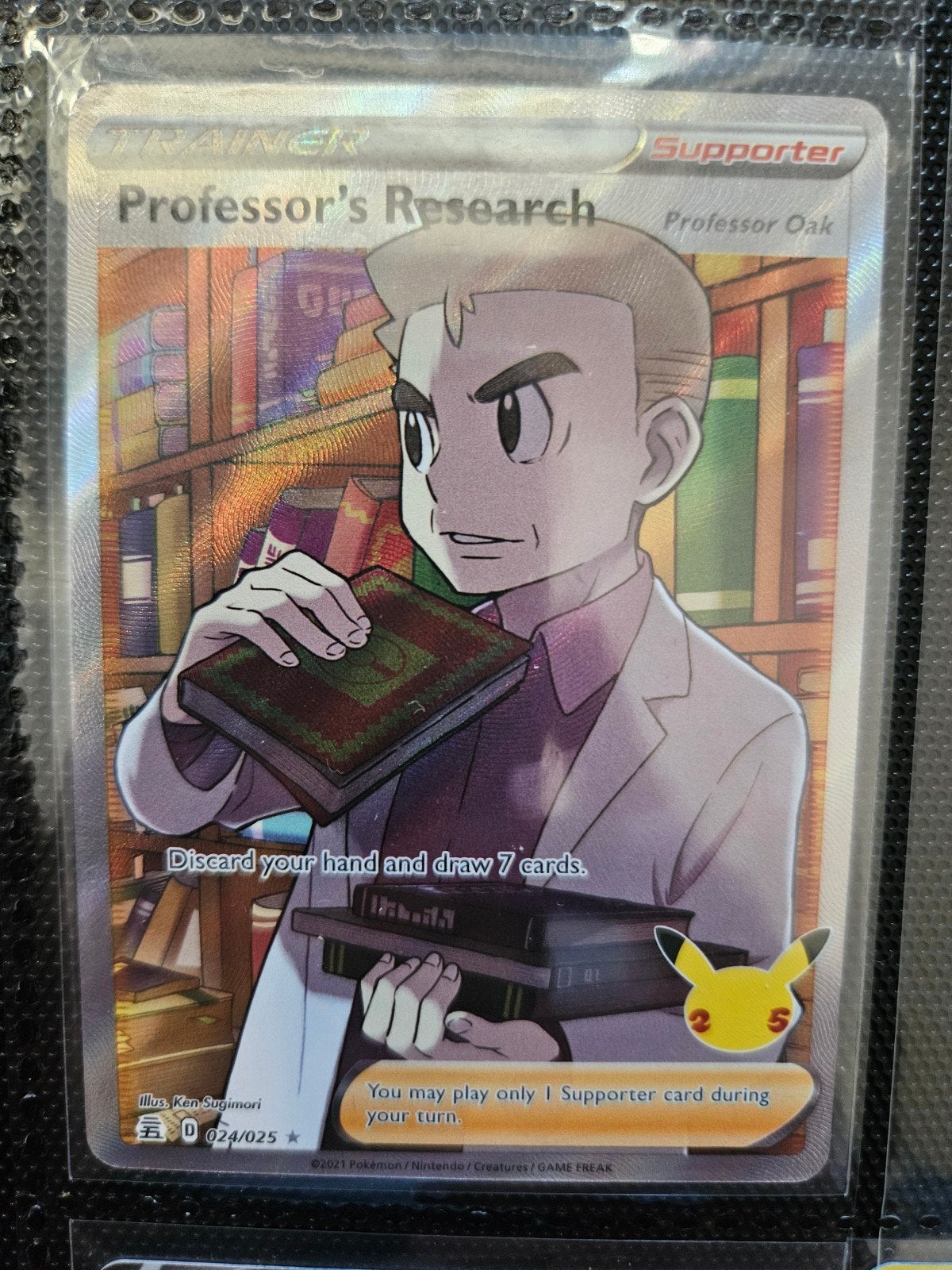 Pokemon Professor's Research 024/025 Celebrations, Ophalen of Verzenden, Zo goed als nieuw, Losse kaart, Foil