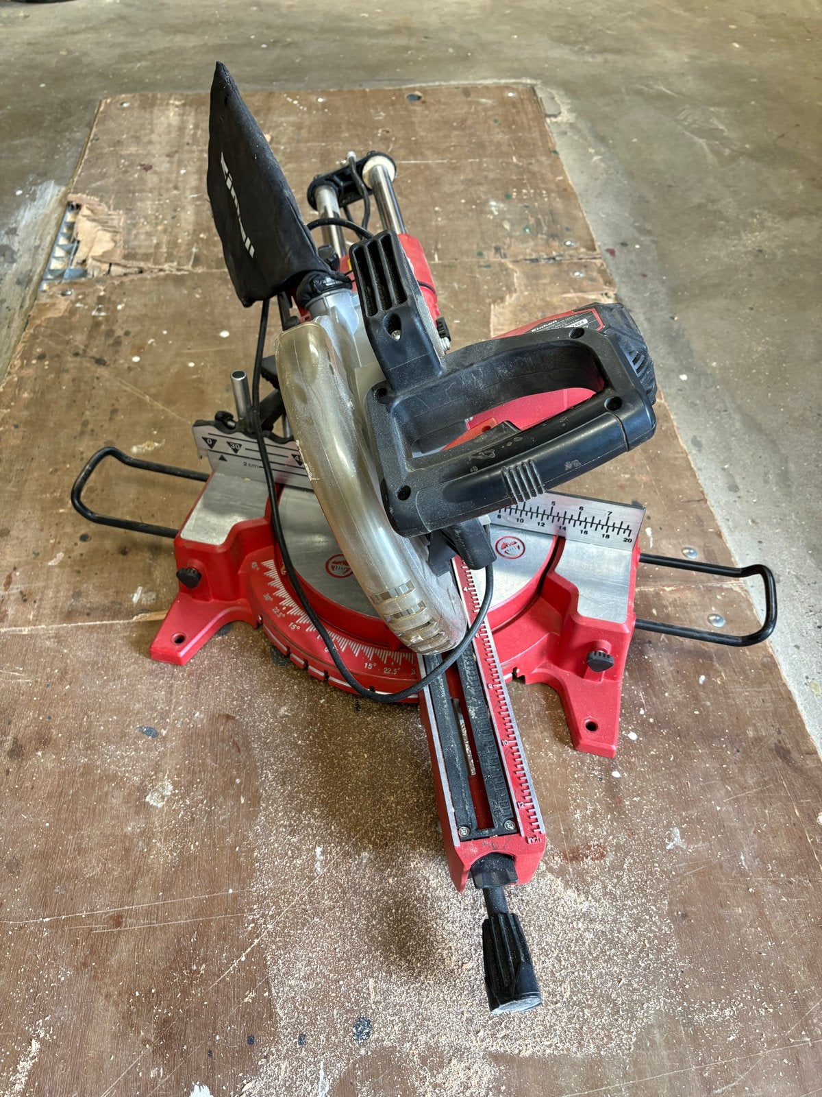 Einhell Afkortzaag - Krachtige Zaag voor Precisiewerk, Ophalen, Gebruikt, 70 mm of meer, 600 tot 1200 watt