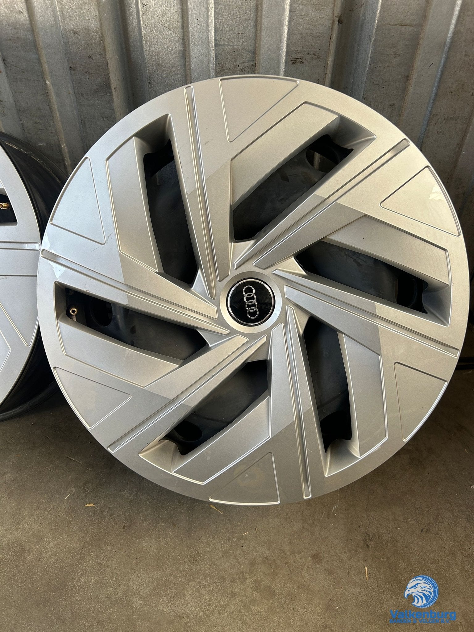 Originele Audi A3 Q2 Q3 Q4 E-tron 19 inch stalen velgen met, 19 inch, Gebruikt, Velg(en), -