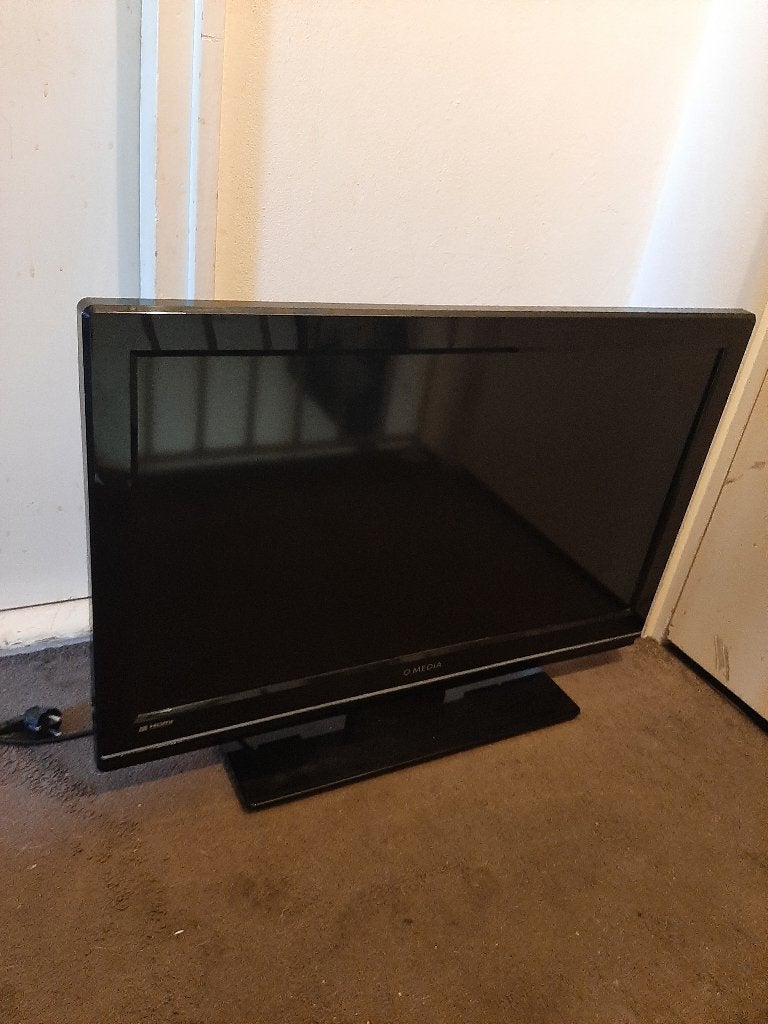 Qmedia tv hdmi - zeer goede staat - 2x afstandsbediening, Audio, Tv en Foto, Televisies, 50 Hz, 80 tot 100 cm, Zo goed als nieuw