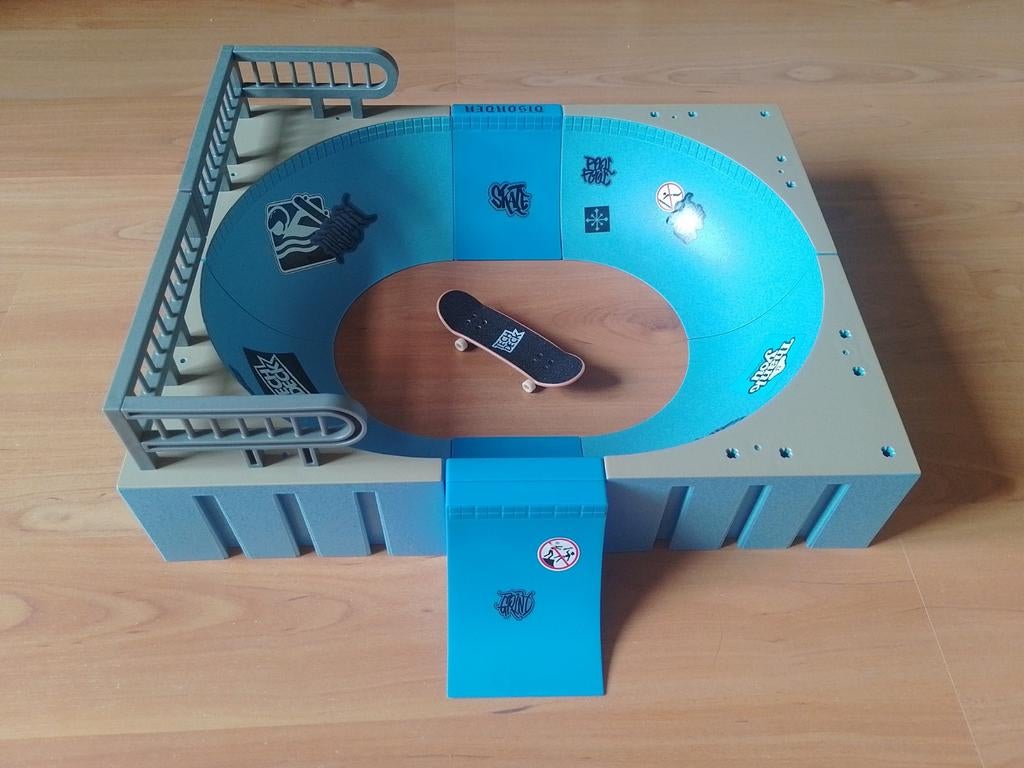 Tech deck skatepark met skateboard, Ophalen of Verzenden, Zo goed als nieuw