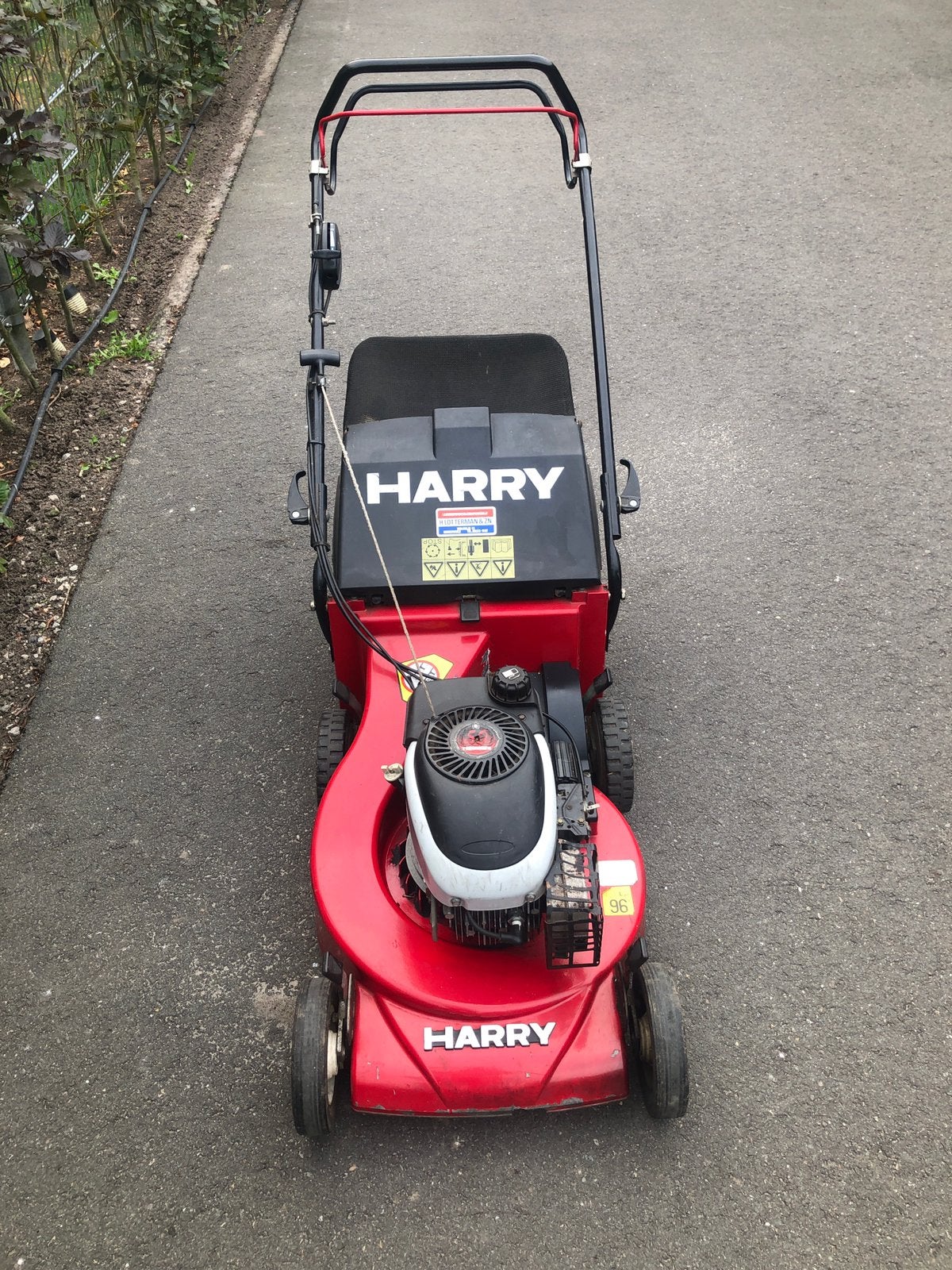 Grasmaaier harry starten en lopen., Tuin en Terras, Grasmaaiers, Ophalen, Zo goed als nieuw, 50 cm of meer