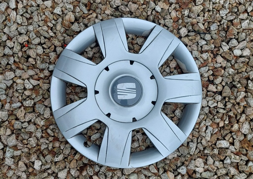 Seat Ibiza 16 inch wieldoppen siervelgen, Auto diversen, Ophalen
