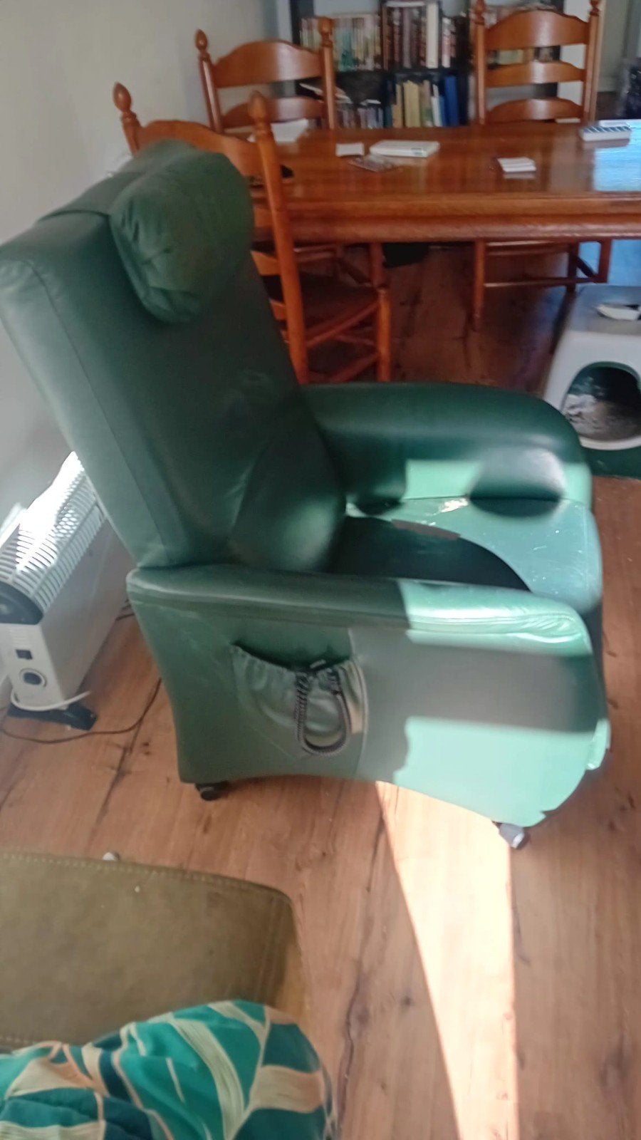 Groene leren relaxfauteuil - Comfortabel en verstelbaar, Gebruikt, Klassiek, Comfortabel, Ophalen of Verzenden, 75 tot 100 cm