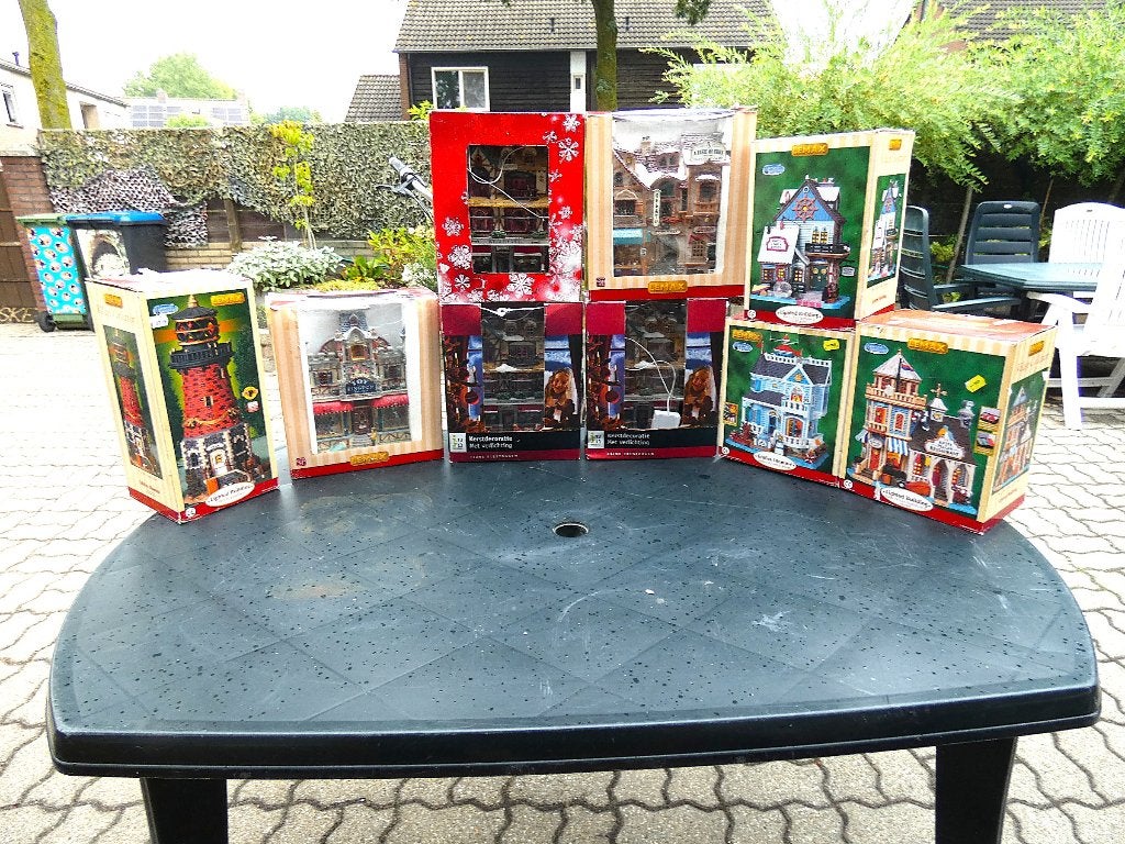 Foto 4 van Kerstdorp compleet met vele accessoires