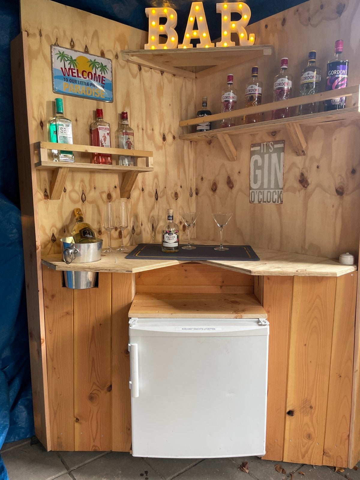 Mobile bar, Ophalen, Zo goed als nieuw, Houtskool