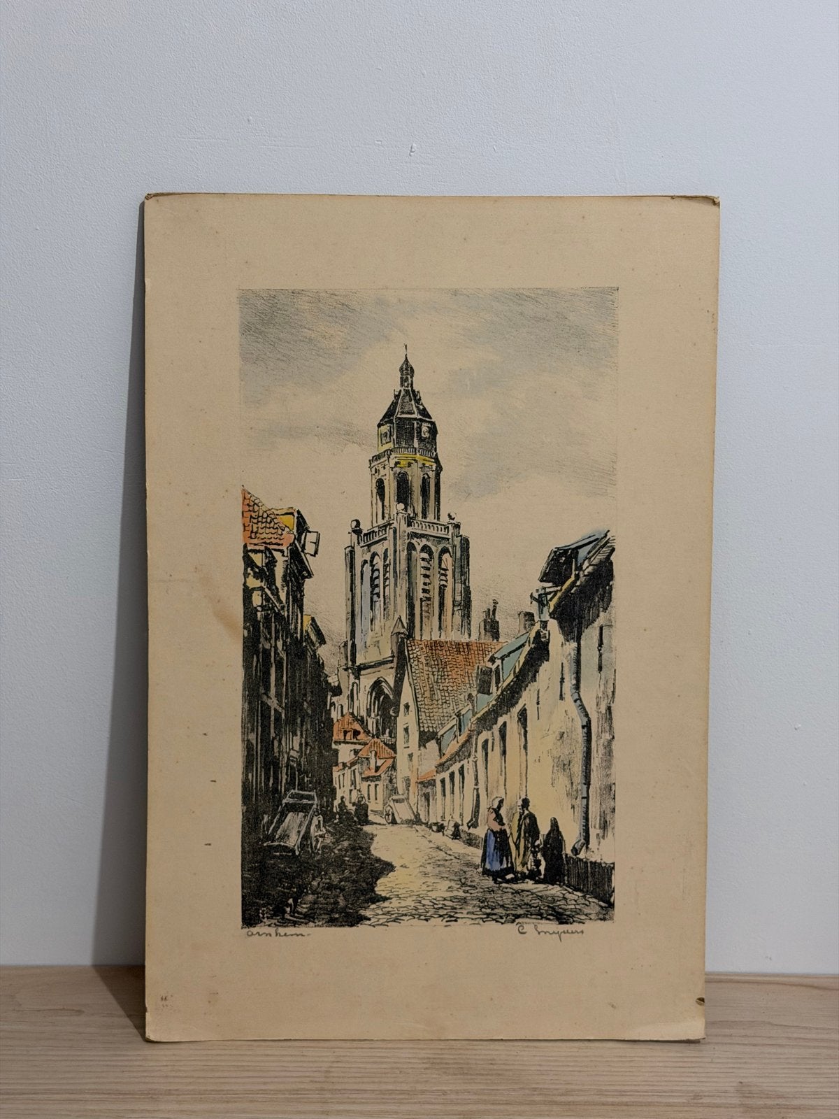 Vintage prent Arnhem (Eusebiuskerk) op hardboard – E. Vrijma, 1950 - 1999, Ophalen of Verzenden, Gesigneerd, Overige technieken