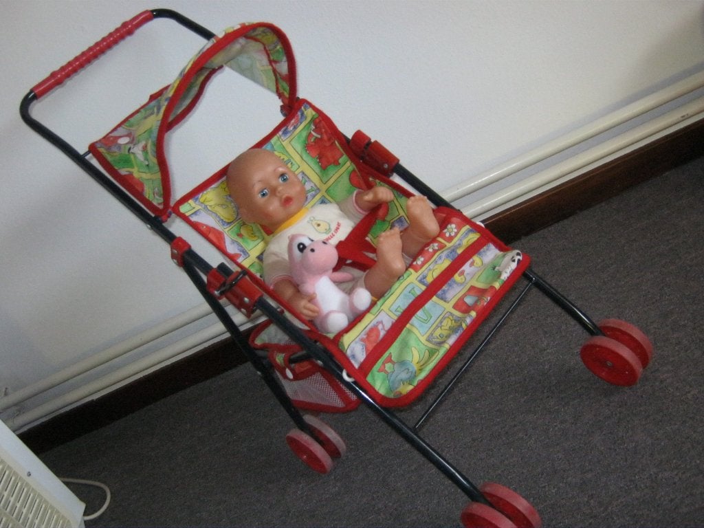poppenwagen + pop, Ophalen, Zo goed als nieuw, Babypop
