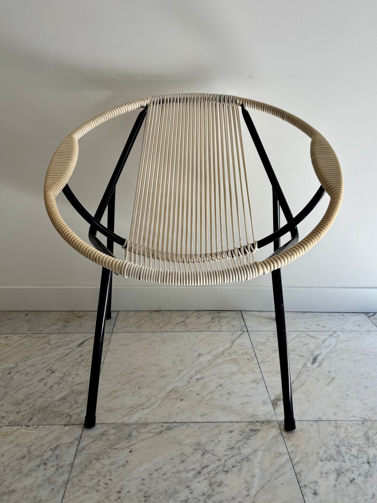 Mooie vintage, retro spaghetti lounge chair, stoel, jaren 60, Ophalen, Gebruikt, -, Wit