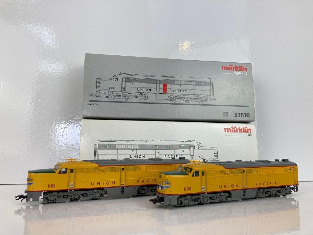 Märklin 37610 + 49610 - US Set - Union Pacific Dubbeltractie, Wisselstroom, Locomotief, -, -