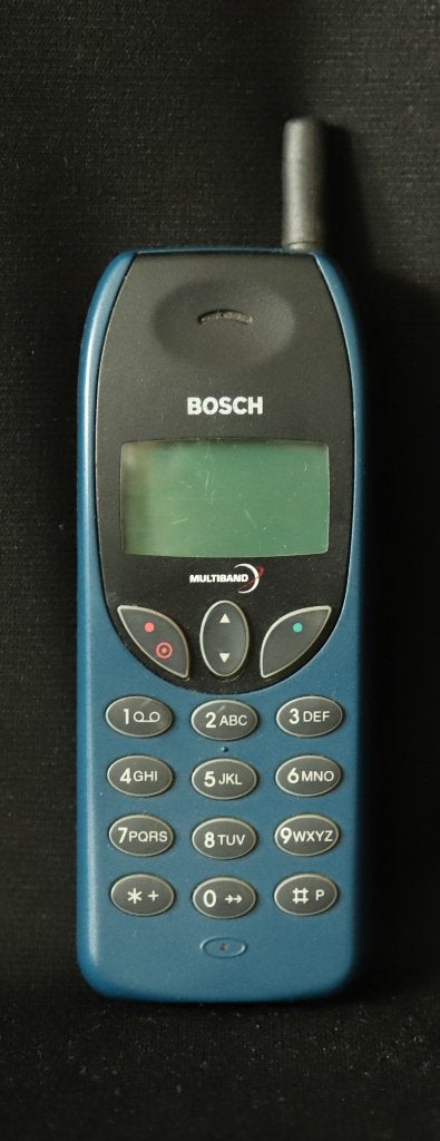 Bosch 509 dual, Gebruikt, Geen camera, Ophalen of Verzenden, Klassiek of Candybar