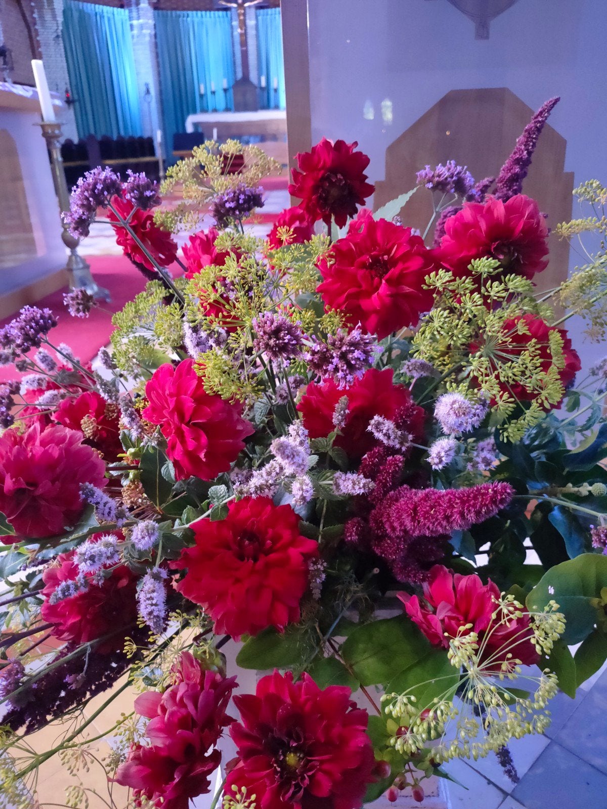 Rode  en witte Dahlia knollen - Meerjarige bloemen voor uw t, Ophalen of Verzenden, Voorjaar, Volle zon, Knol