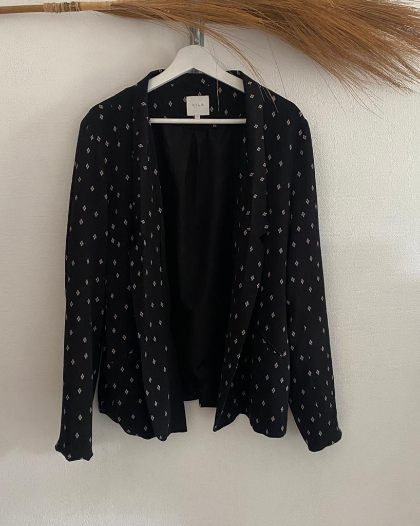 Mooie blazer van VILA..mt:44, B, Zwart, Maat 42/44 (L), Ophalen of Verzenden