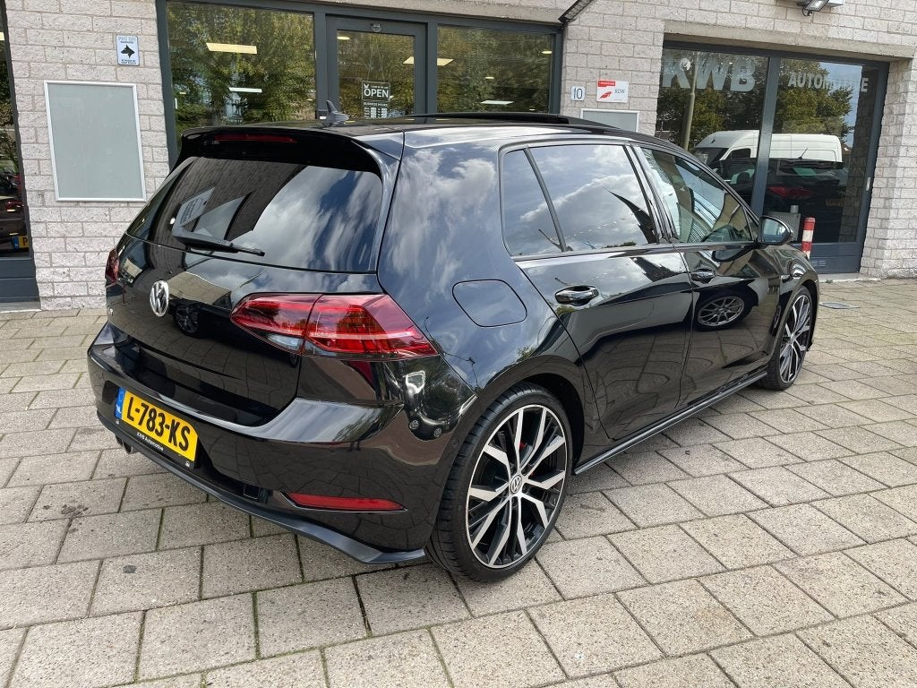 Volkswagen Golf 2.0 TDI GTD | Leer | Panoramadak Dynaudio Fa, Auto's, Automaat, Gebruikt, Euro 6, Zwart