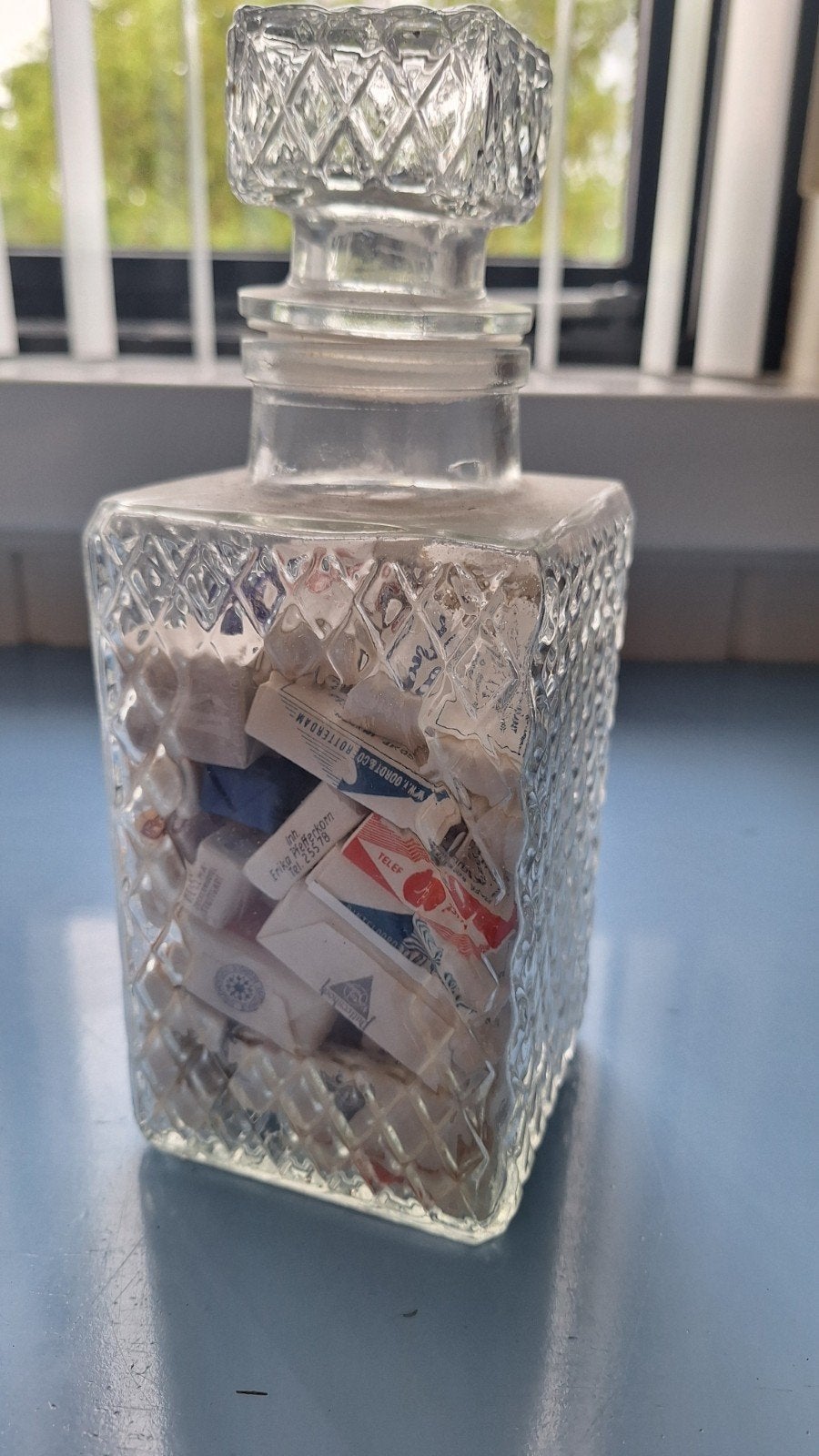 Oude glazen pot met jaren '60 suikerklontjes, Ophalen of Verzenden