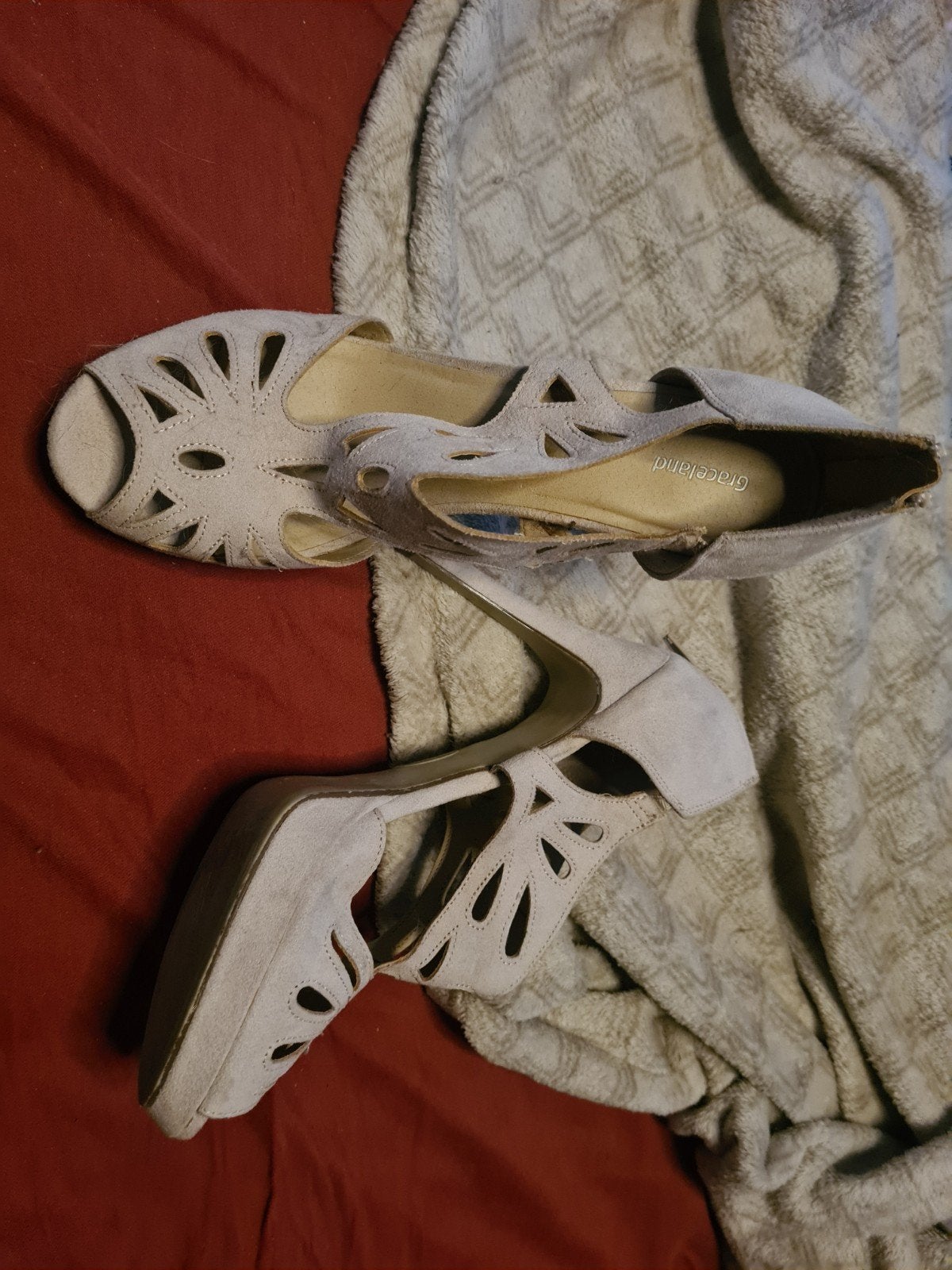 Pumps met open teen, Kleding | Dames, Pumps, Beige, Ophalen of Verzenden, Zo goed als nieuw