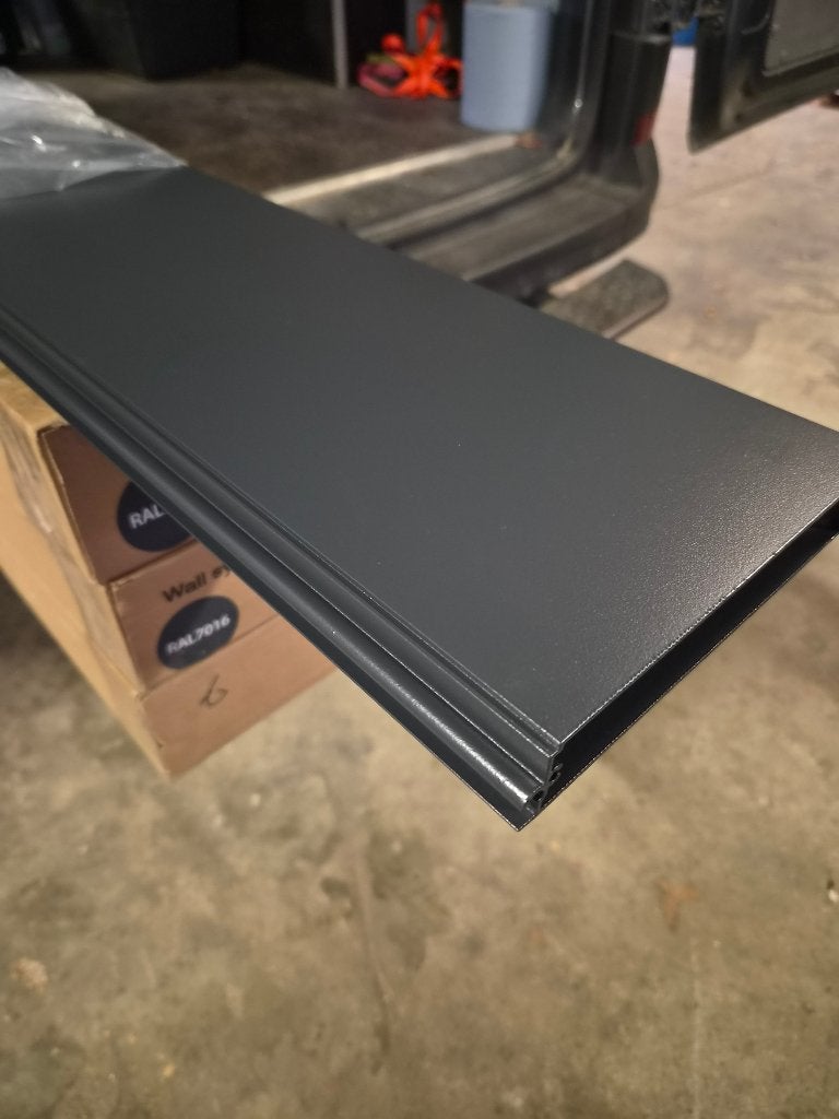 Gumax aluminium zijwand profielen Antraciet structuur nieuw, Ophalen, Nieuw, Veranda