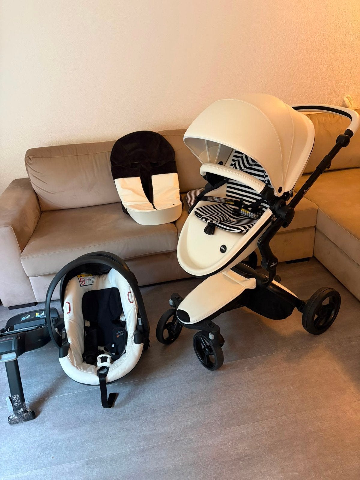 Mima Xari Combiwagen met autostoel en Isofix base, Nieuw, Combiwagen, Verstelbare duwstang, Ophalen