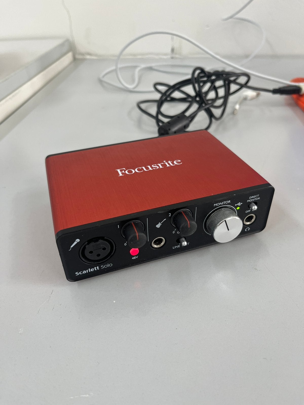 Focusrite scarlett solo, Computers en Software, Geluidskaarten, Ophalen of Verzenden, Zo goed als nieuw