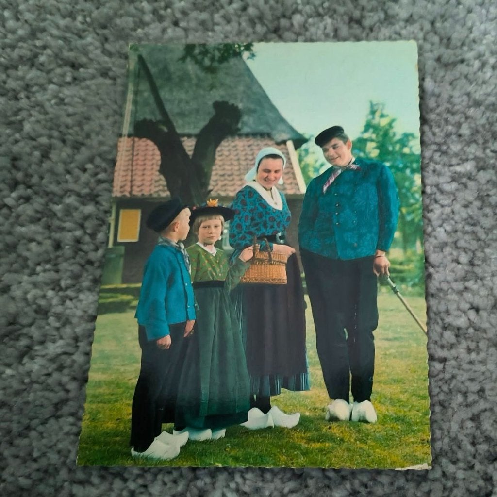 Kaart Markelo Klederdracht (13b), Ophalen of Verzenden, 1980 tot heden, Gelopen, Klederdracht