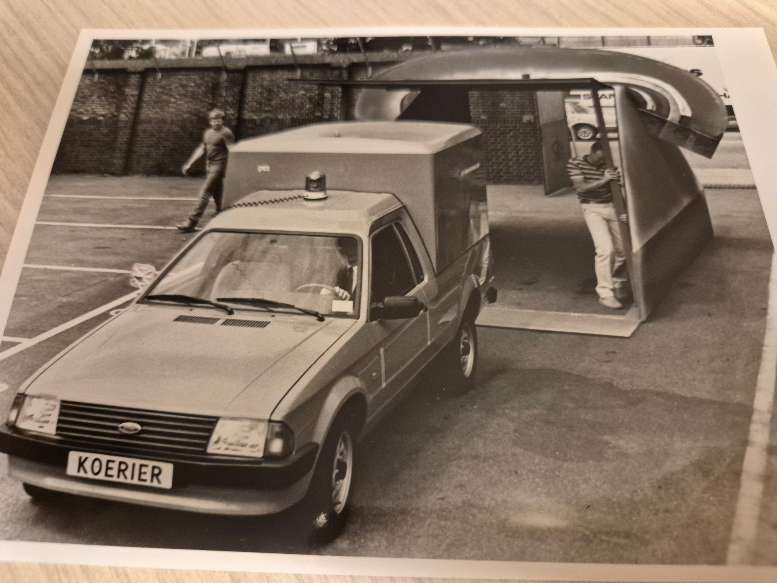 Ford escort mk3 koerier bestel persfoto izgst porto 2,85, Ophalen of Verzenden, Zo goed als nieuw, Ford