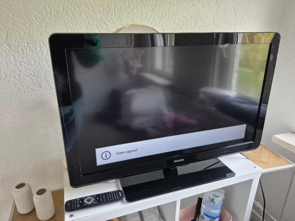 Philips LCD televisie + hoge kwaliteit + afstandsbediening, Audio, Tv en Foto, Televisies, Philips, Gebruikt, LCD, Ophalen of Verzenden