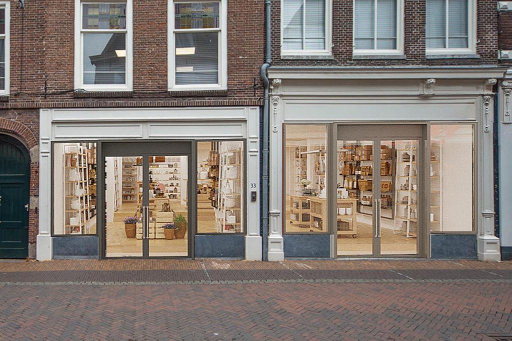 Te koop gevraagd winkelpand of garagebox, Ophalen of Verzenden