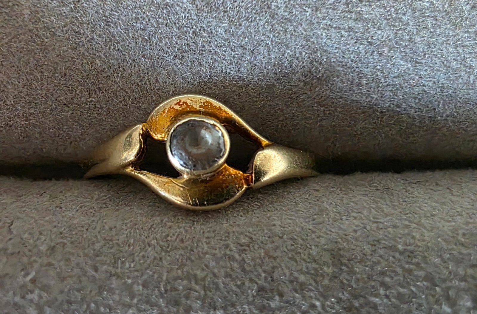 Gouden ring 14 karaat, Verzenden, Zo goed als nieuw, Dame, Goud