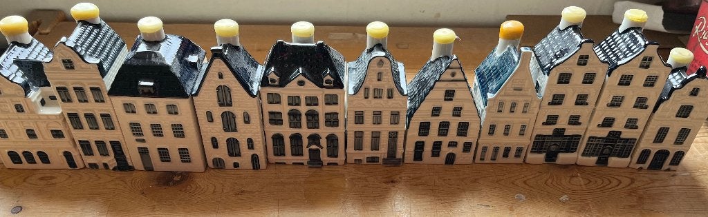 12 KLM Huisjes 21,28,31,35,40,48,54,55,58,85,89, Verzamelen, KLM Huisjes, Ophalen of Verzenden, Zo goed als nieuw, 41 t/m 60, Gevuld