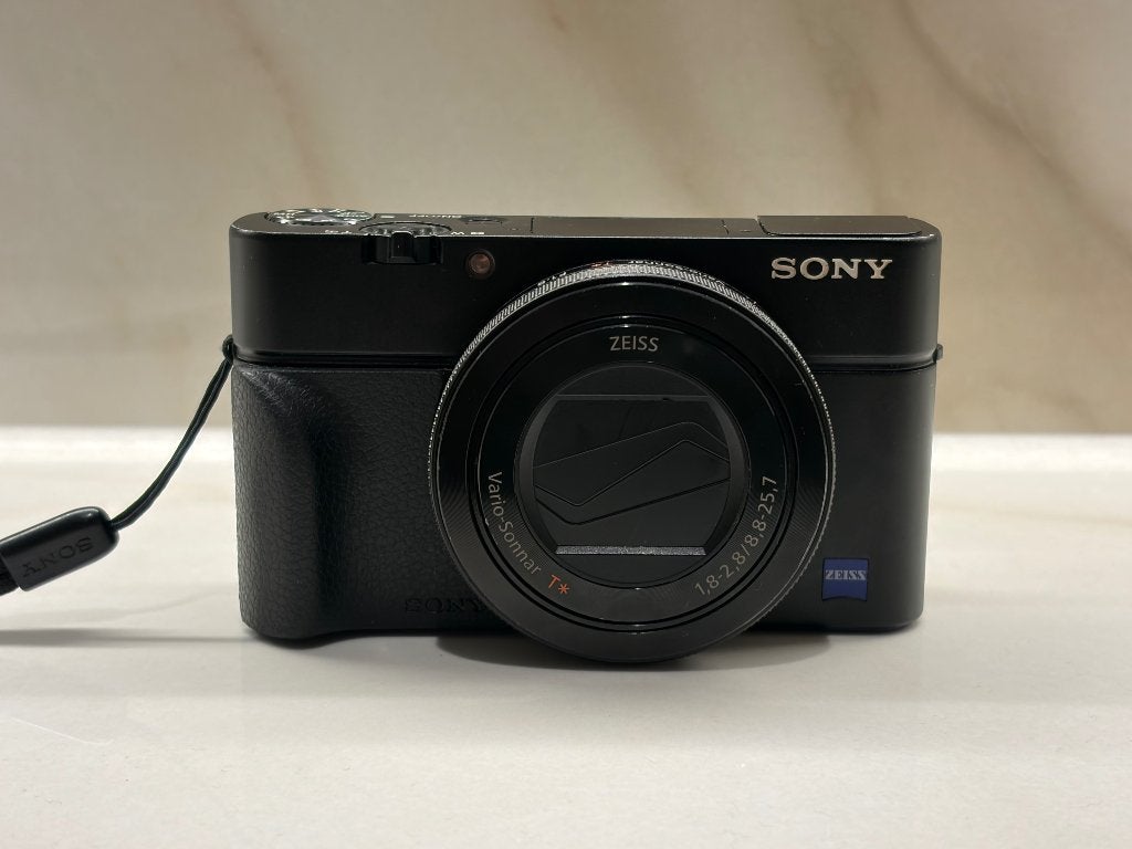 Sony RX-100 MK IV camera - nette staat, werkt goed, Audio, Tv en Foto, Fotocamera's Digitaal, Ophalen, Gebruikt, Compactcamera