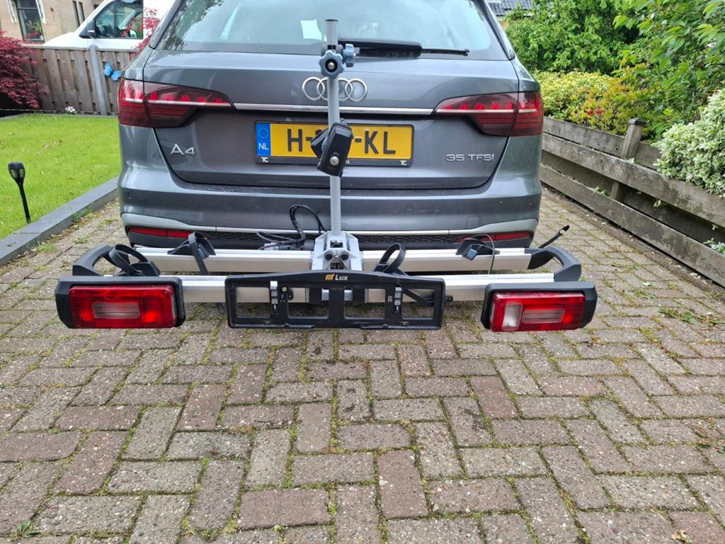 Movanext Lux Fietsendrager., Ophalen, Gebruikt, Elektrische fiets, 2 fietsen