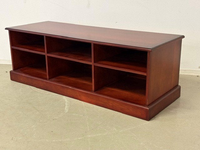 TV-Stand in mahonie, Ophalen, Nieuw
