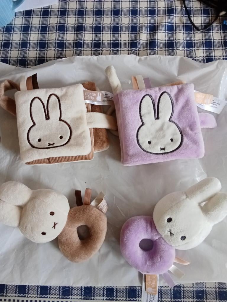 Nijntje Baby Speelgoed Set: Knisperboekjes & Rammelaars, Ophalen of Verzenden, Zo goed als nieuw, Overige typen