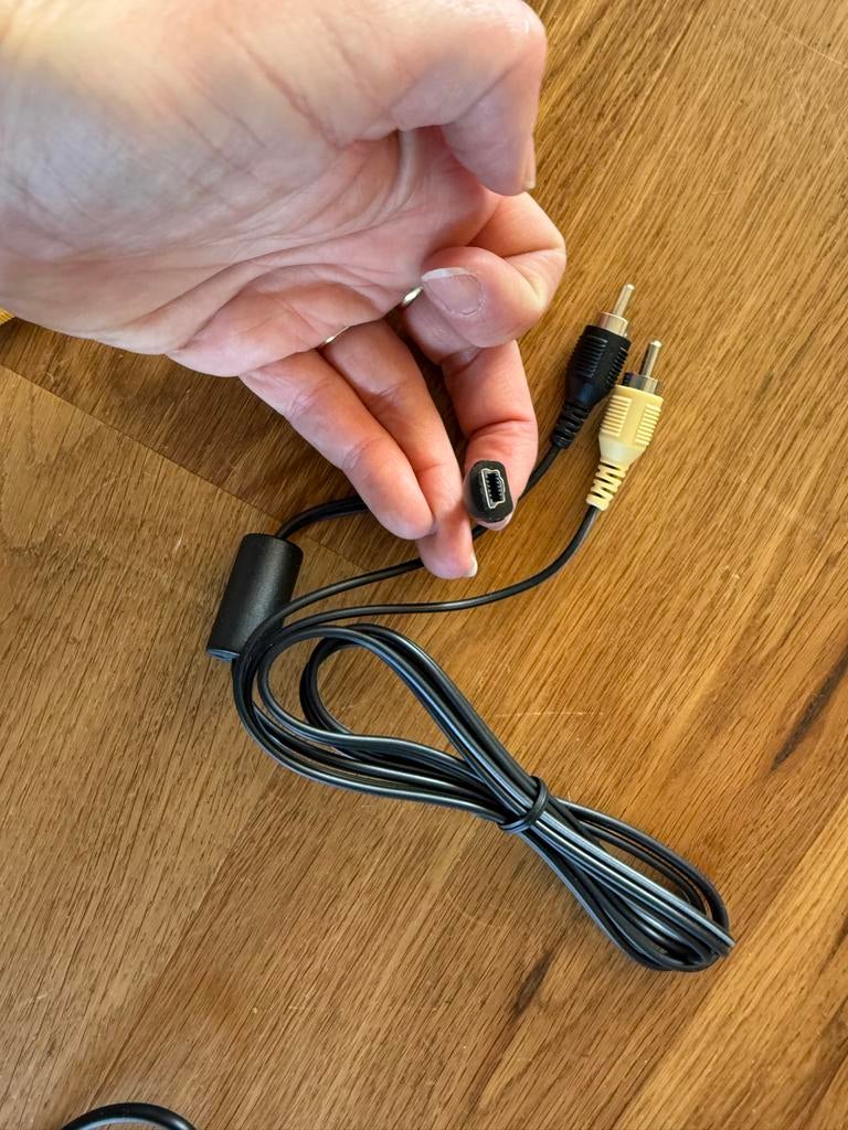Diverse audiokabels en USB-kabel, Ophalen of Verzenden, Zo goed als nieuw, Minder dan 2 meter, Overige kabels
