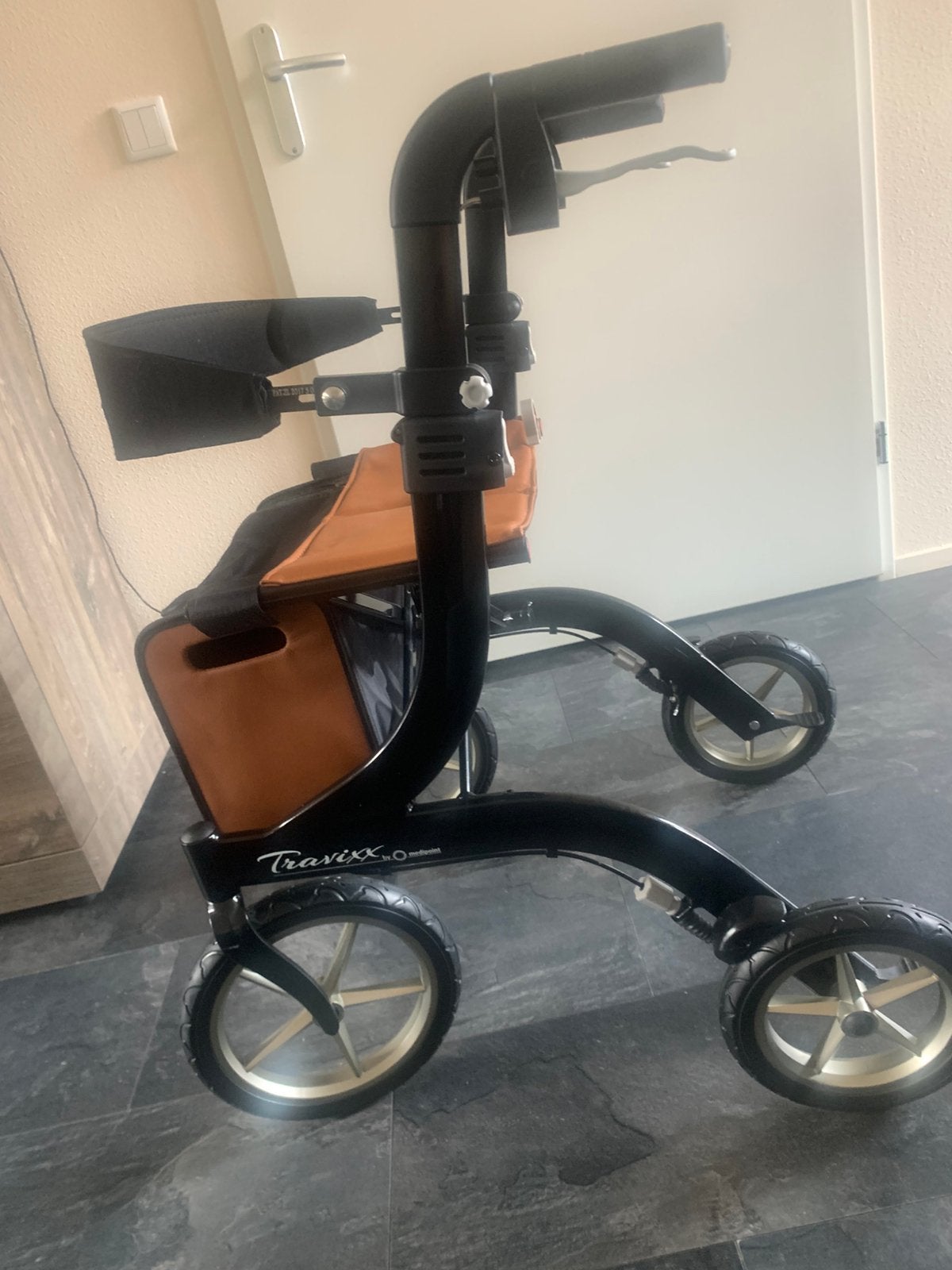 Travixx traveller kl zwart  type / model S van midipoint, Ophalen, Zo goed als nieuw