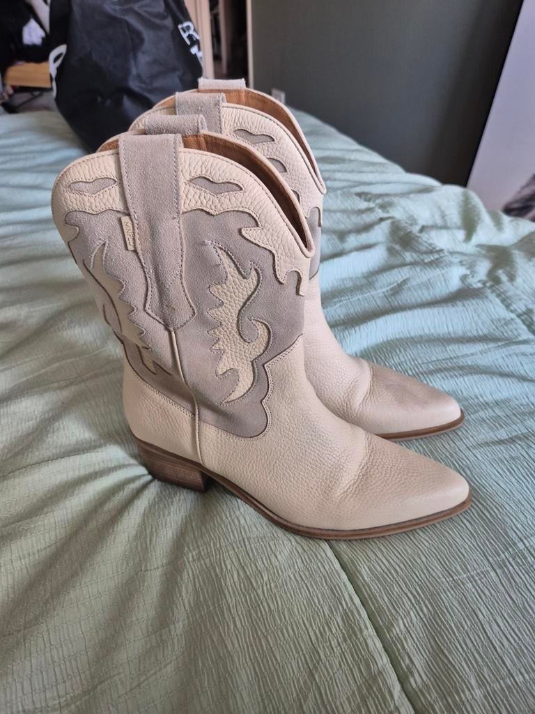 Cowboylaarzen creme Manfield - maat 41, Ophalen, Zo goed als nieuw, Beige, Hoge laarzen