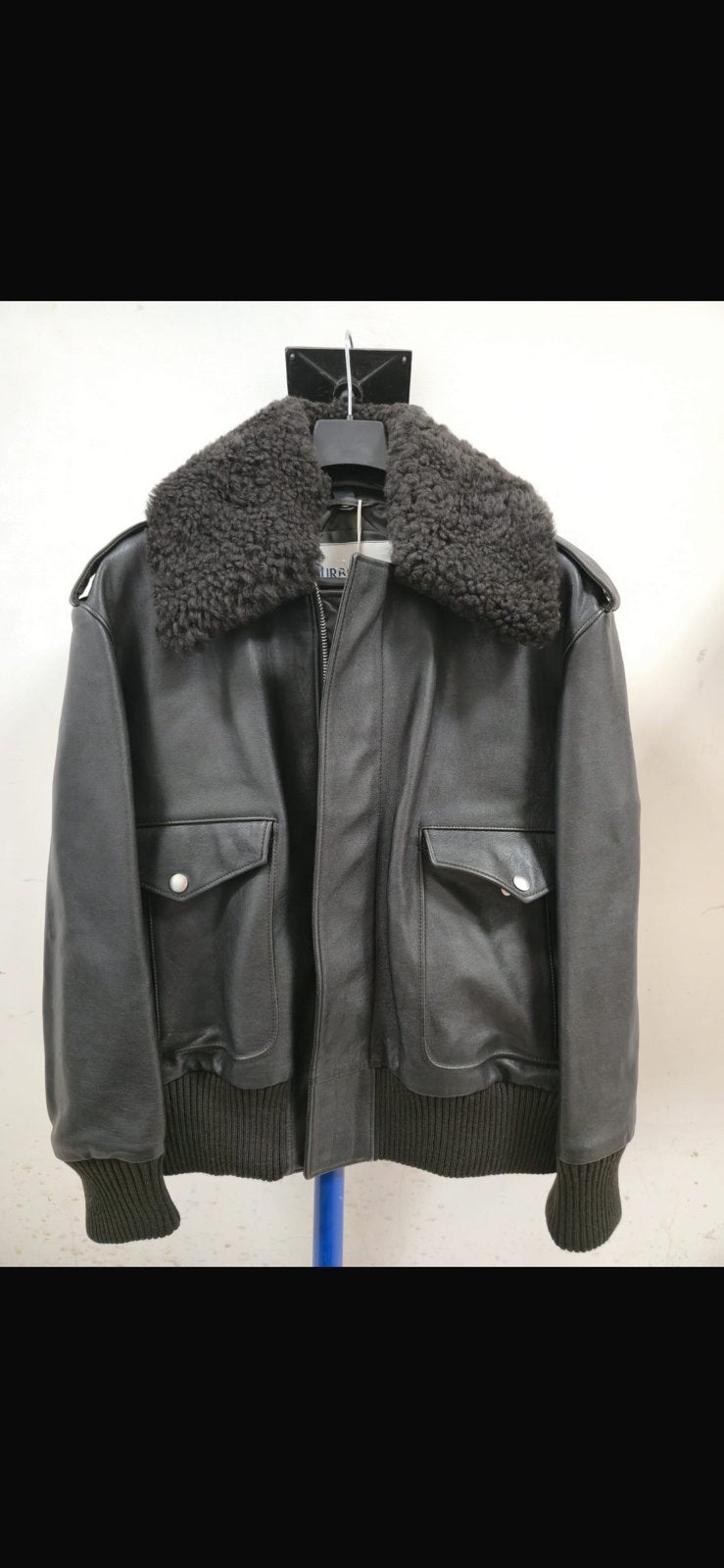 Burberry fw23 shearling collar leather jacket runway model, Ophalen of Verzenden, Nieuw, Zwart