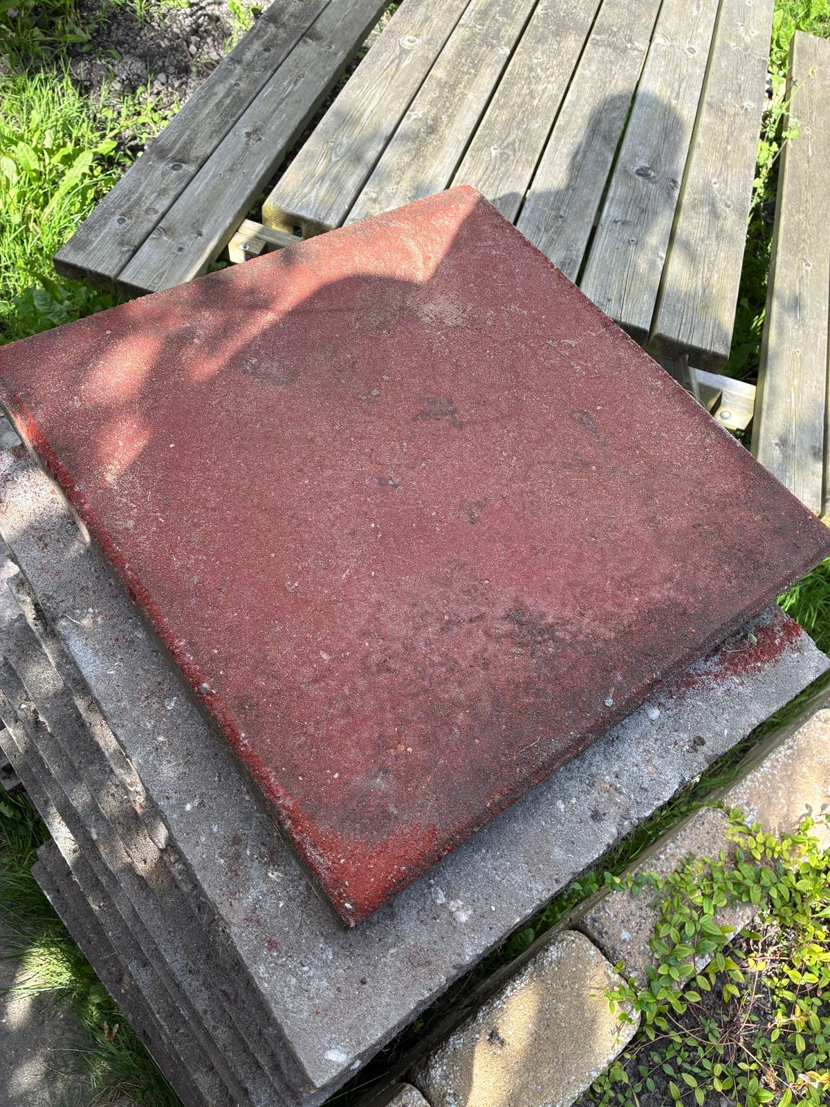 Betontegels 50x50 met rode toplaag, Tuin en Terras, Ophalen, Gebruikt, Beton, Terrastegels
