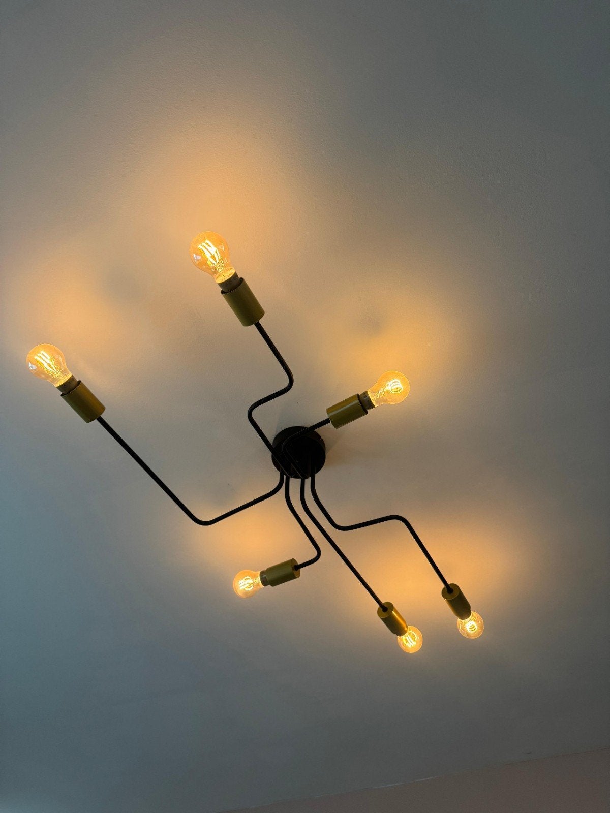 Rietveld Licht plafondlamp zwart/goud – 6 lichtpunten, Ophalen, Inclusief lichtbron, Modern, Zwart
