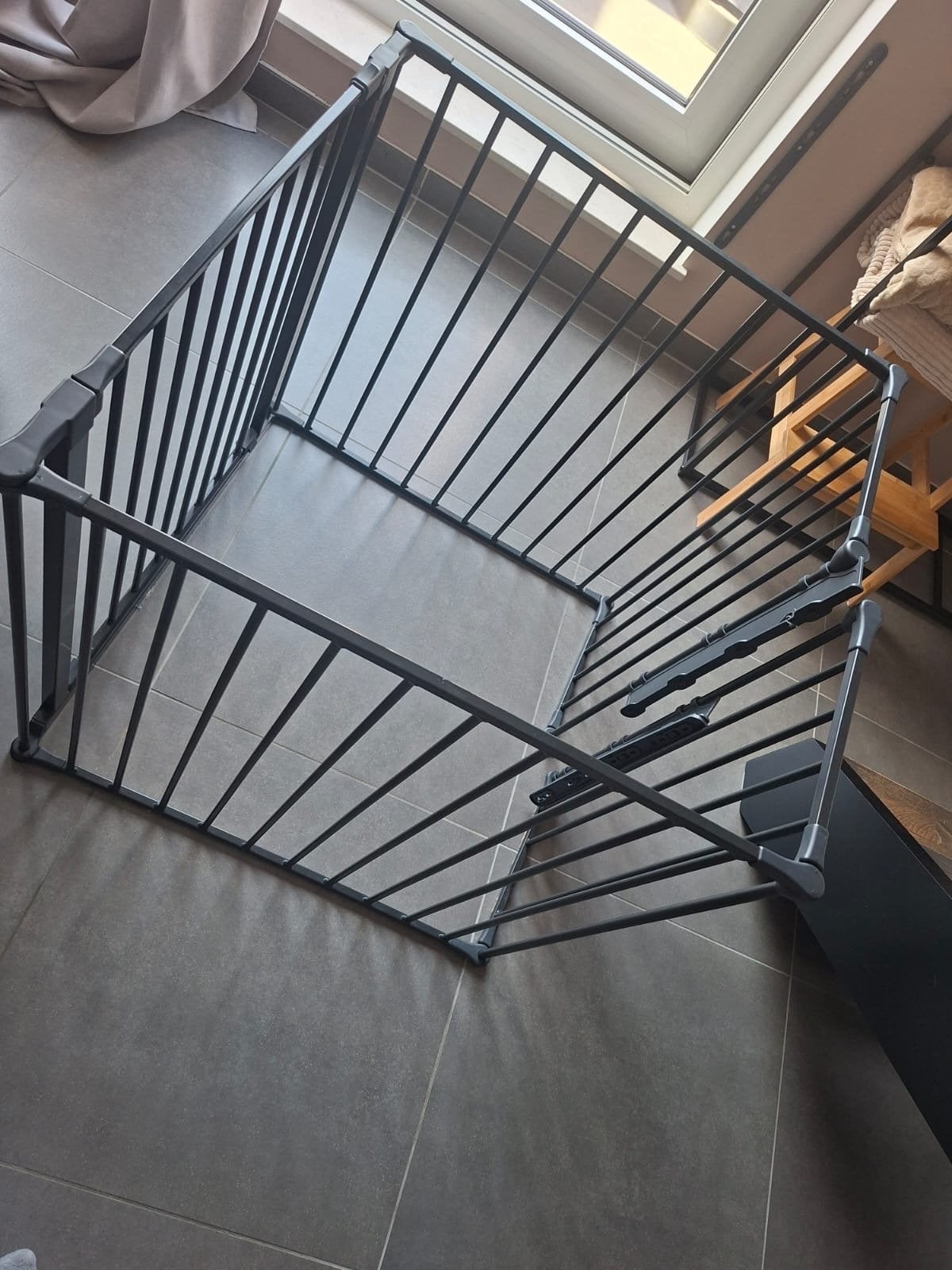 Veiligheidshekje/box - Metaal, uitschuifbaar, Kinderen en Baby's, Ophalen, Gebruikt, Overige typen, 115 cm of meer