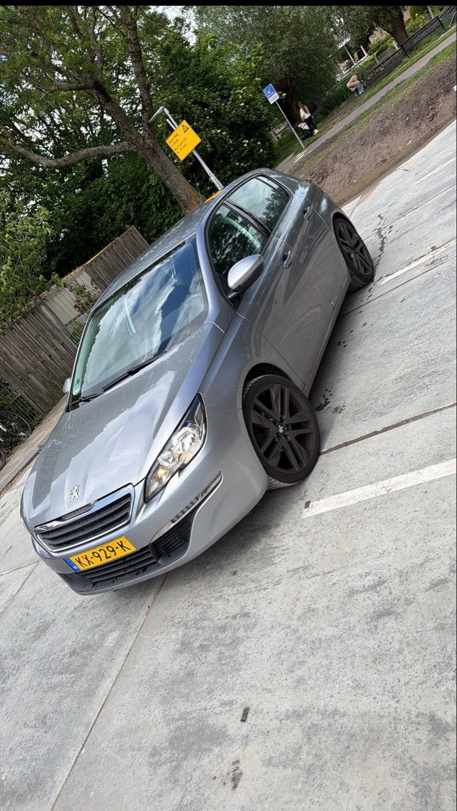 Peugeot 308 1.2E-THP 81/110 5-D 2016 Grijs, Auto's, Voorwielaandrijving, 1199 cc, 1055 kg, Origineel Nederlands