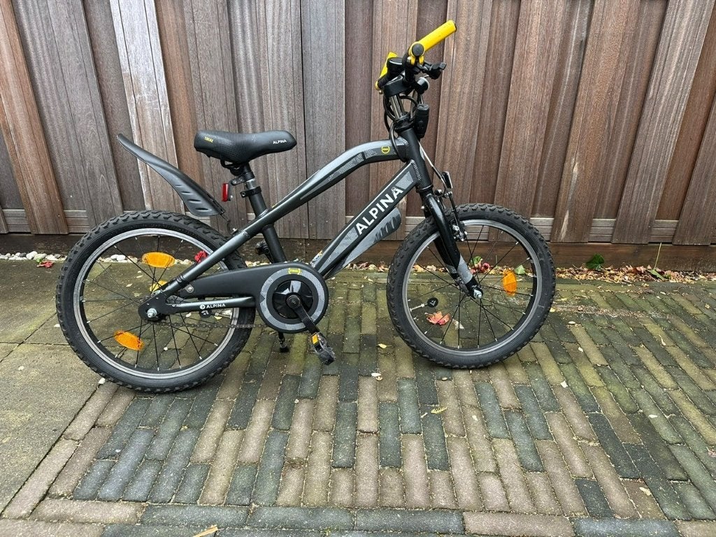 Alpina jongens kinderfiets 18 inch, Fietsen en Brommers, Terugtraprem, Alpina, Ophalen of Verzenden, 18 inch