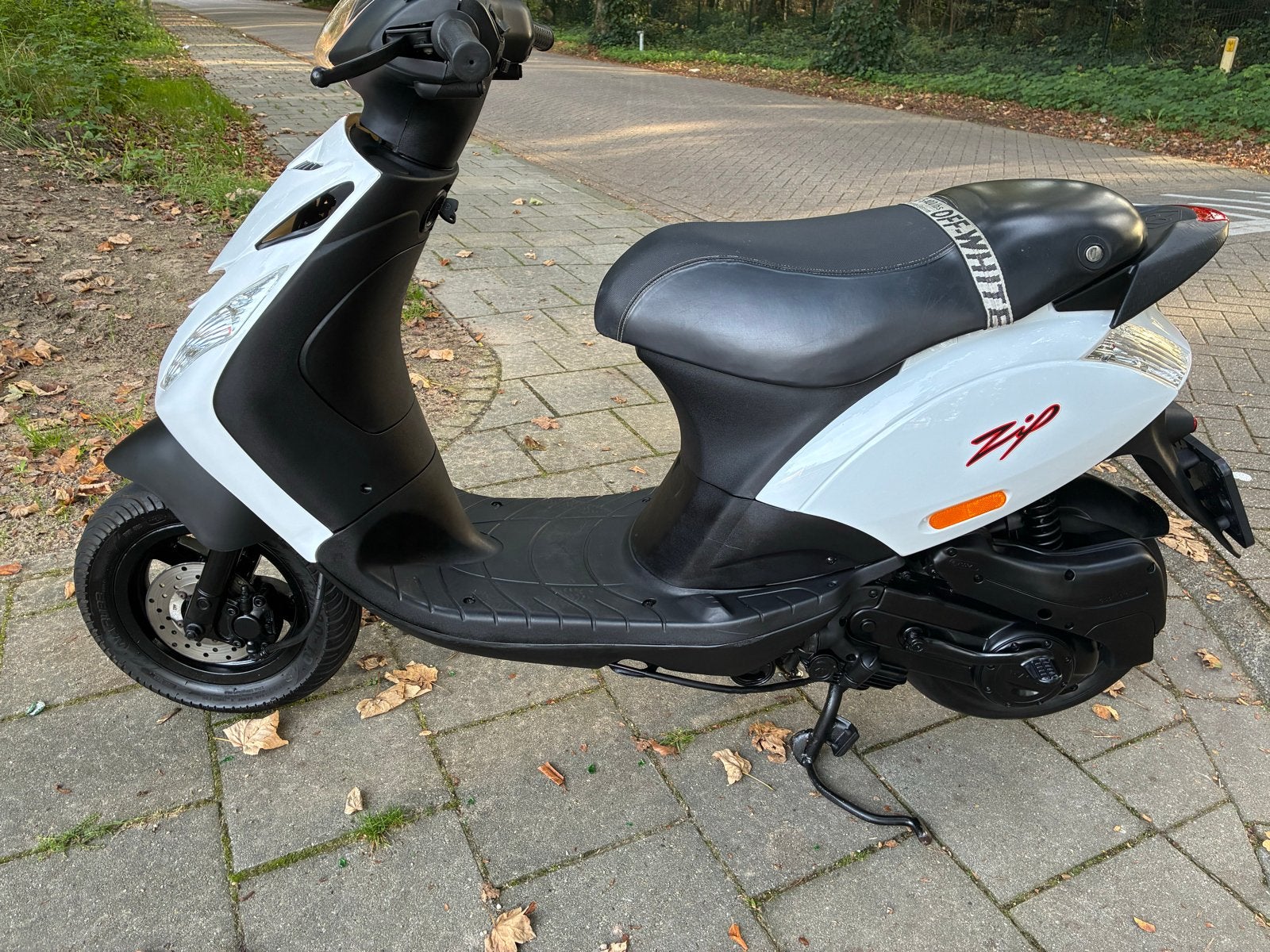 Piaggio Zip 4T bromscooter 2017 izgst, Fietsen en Brommers, Ophalen, Gebruikt, Maximaal 45 km/u, Zip