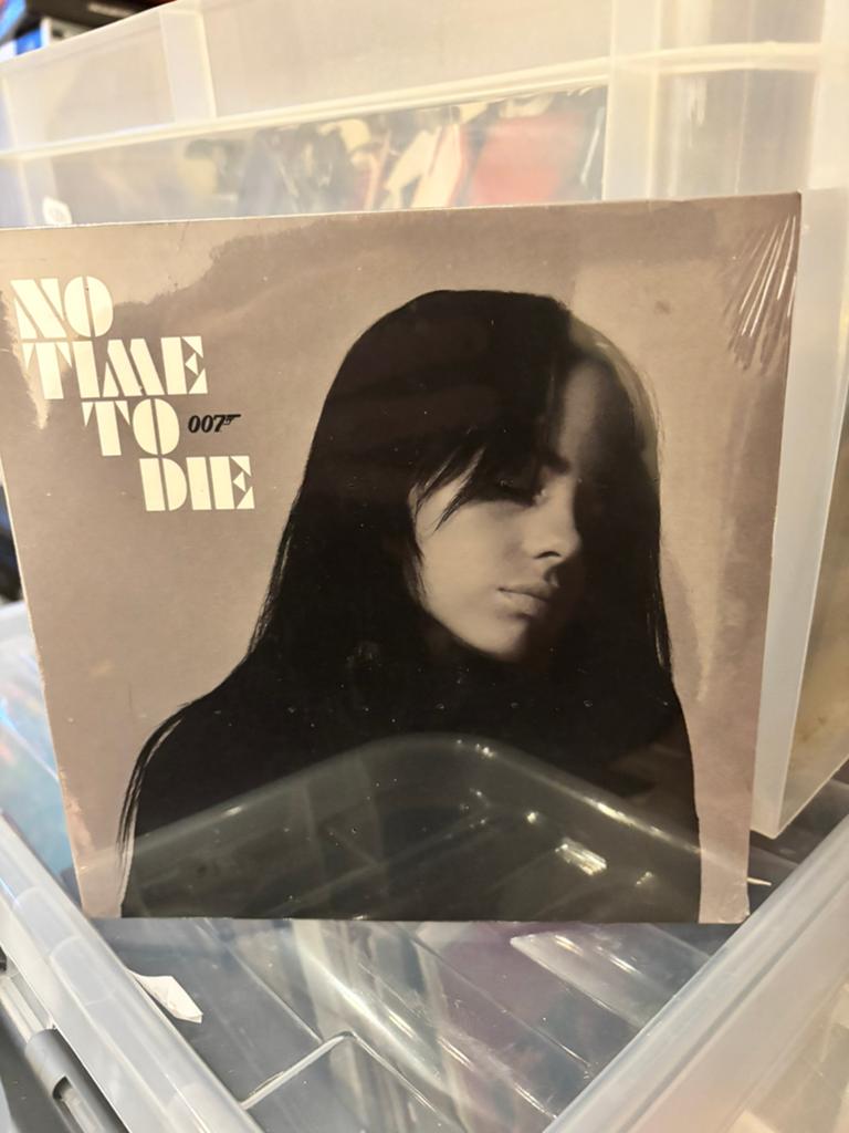 Billie eilish no time to die smoke grey 2020, Ophalen of Verzenden, Nieuw in verpakking, Pop