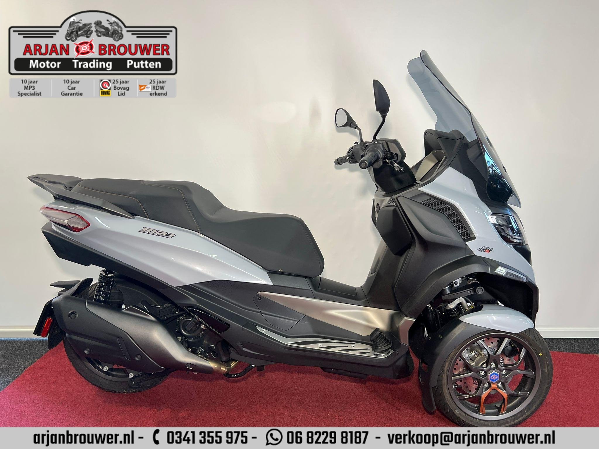 Piaggio MP3 530 HPE Exclusive ABS Primeur! NIEUWSTE KLEUR!, Traction Control, Bedrijf, Piaggio Vespa B.V., Minervum 7272
4817 ZM  Breda, NL