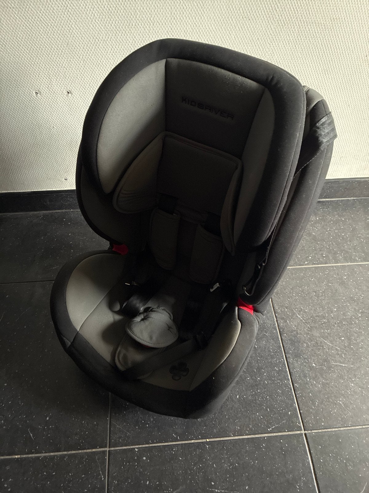 Kidsriver autostoel met Isofix, Kinderen en Baby's, Autostoeltjes, Gebruikt, Zijbescherming, 9 t/m 36 kg, Isofix
