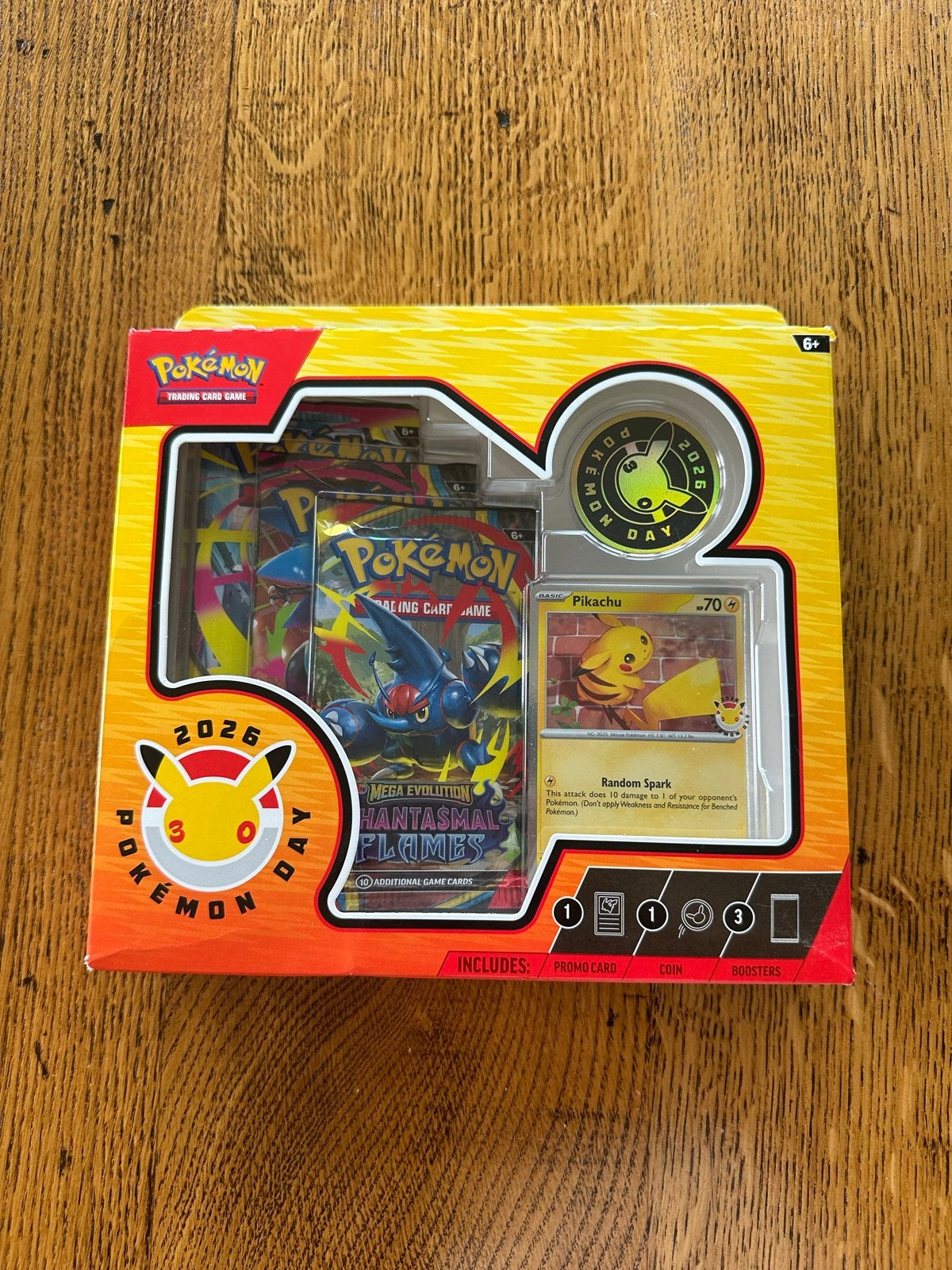 Pokémon Day 2026 Box met Pikachu Promo en Boosters, Ophalen of Verzenden, Nieuw, Overige typen