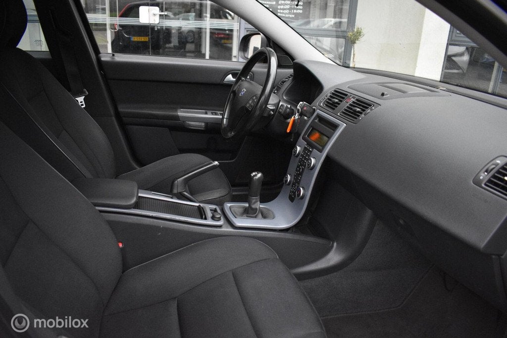 Volvo V50 1.6 Edition I 2010|Airco|Cruise|Navi, Auto's, Voorwielaandrijving, 4 cilinders, Zwart, 57 €/maand