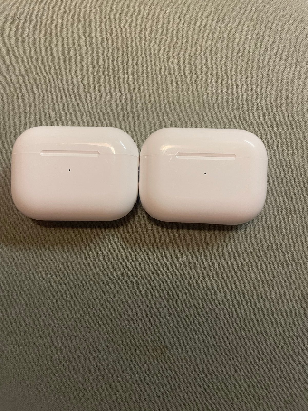 AirPods met Oplader - Zo goed als nieuw, Ophalen of Verzenden, Zo goed als nieuw, Overige typen, Apple