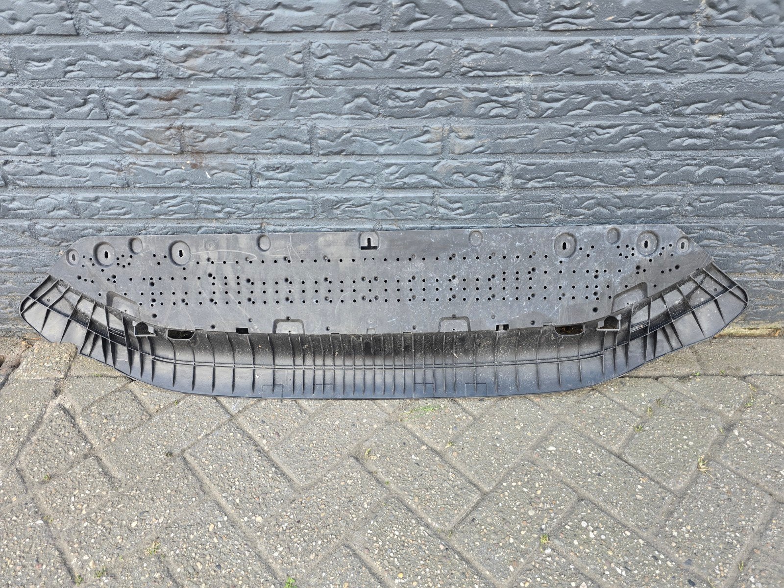 Voorbumper onderlip Audi A4 8W B9 S-line facelift bj '19-'24, Audi, Gebruikt, Voor, Bumper